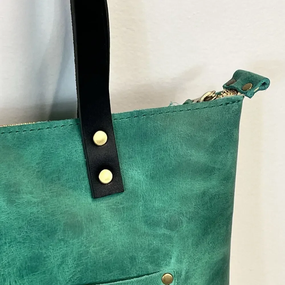 Portland Leather Goods Green Black Leather Handbag Tote Zip Close Pockets 12x15